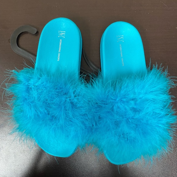 INC International Concepts Shoes - Fury Pool Slides Size 7/8